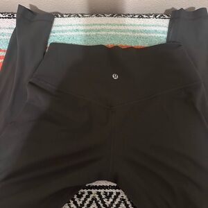 Lululemon Grey High-Waisted Leggings 25”